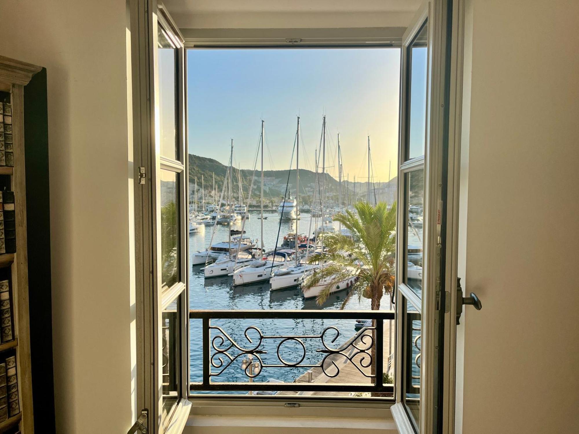 Joli T3 Sur Le Port De Bonifacio Avec Vue Mer Экстерьер фото